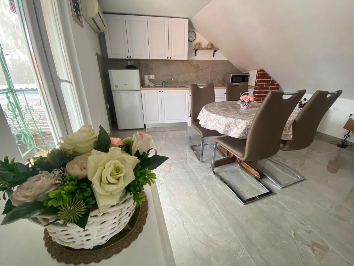 Mate Apartments คาชเตลา ภายนอก รูปภาพ